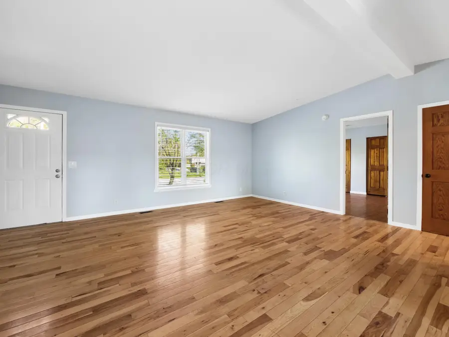 5277 E Livingston Avenue, Columbus, OH 43232 - #3
