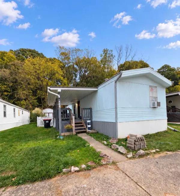 152 Irving Wick Drive E, Heath, OH 43056