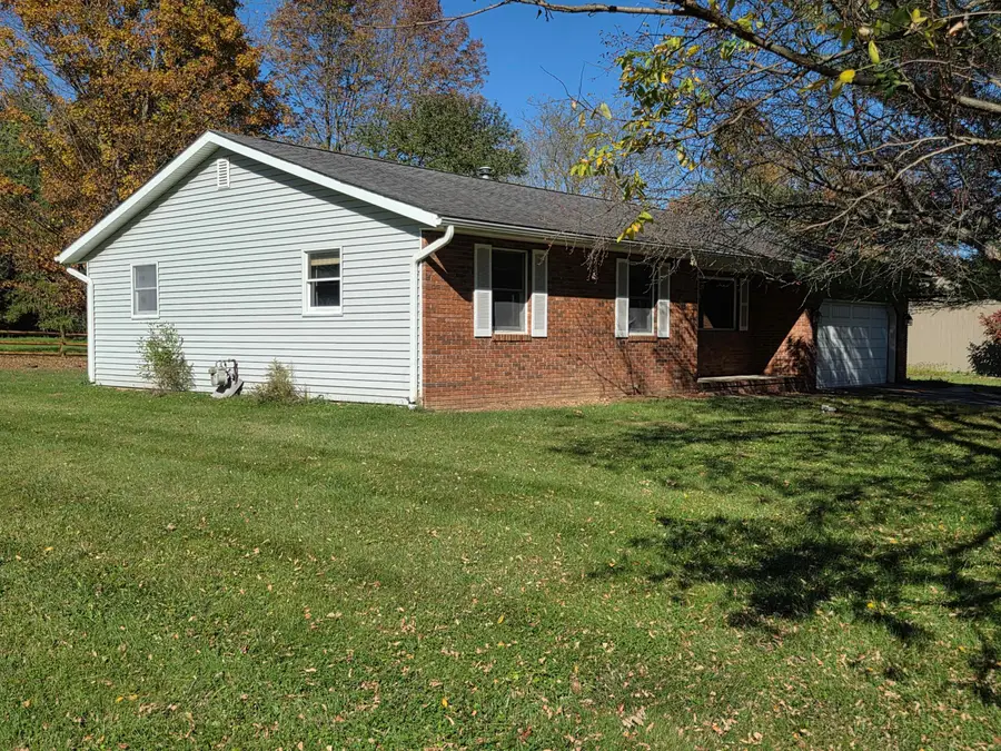 58 Knoll Drive, Granville, OH 43023 - #2