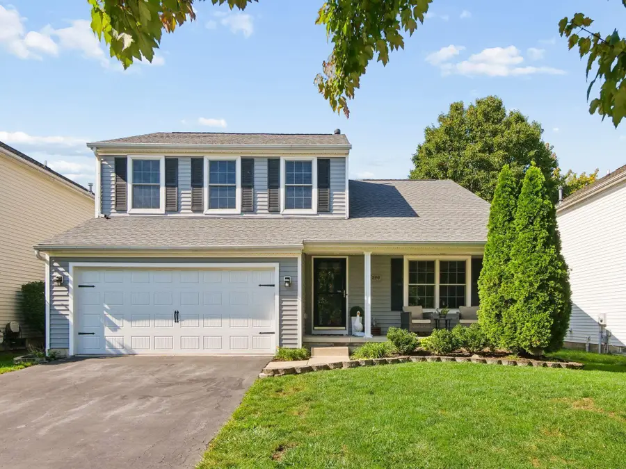 8559 Clover Glade Drive, Lewis Center, OH 43035 - #2