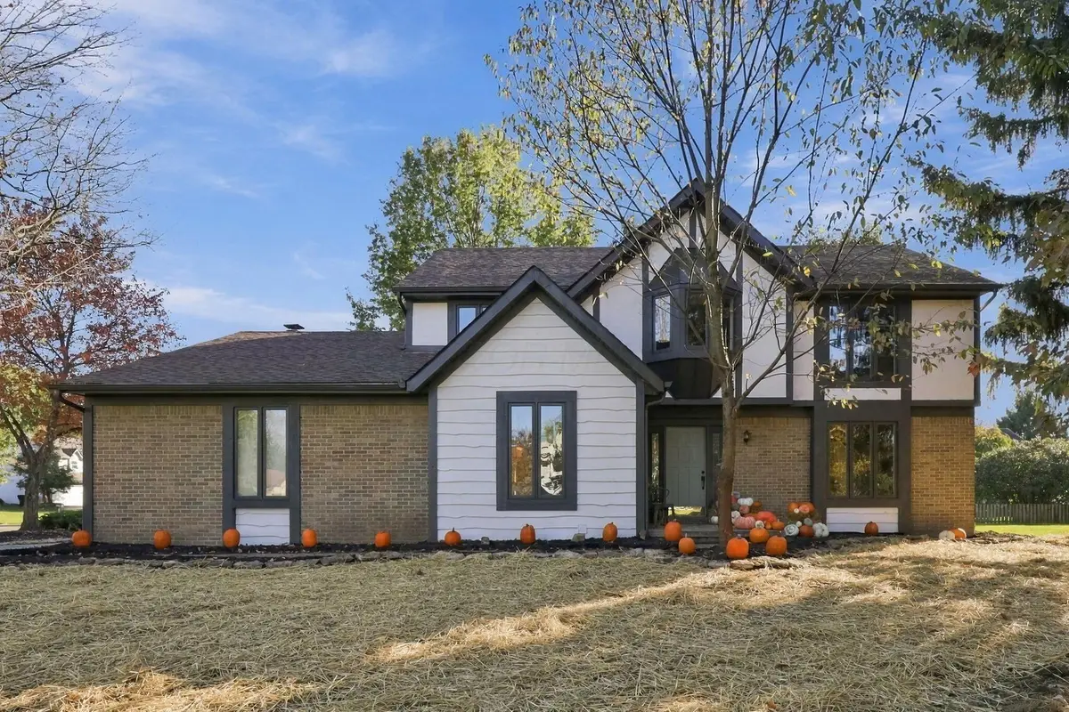 10043 Fairfax Drive Nw, Pickerington, OH 43147 - #1