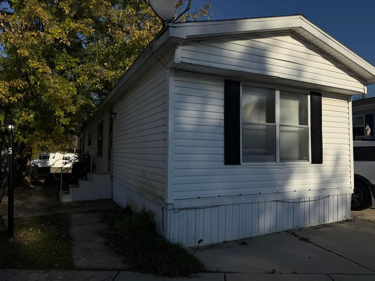 5 Spring Lake Court, Delaware, OH 43015 - #1