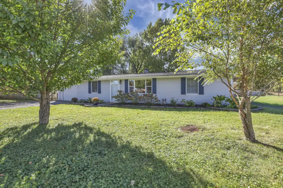 375 Green Avenue, Groveport, OH 43125 - #2