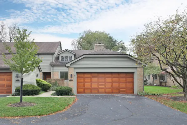6466 Strathaven Court E, Worthington, OH 43085