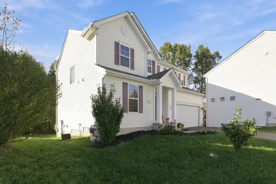 8993 Ellrod Way, Lewis Center, OH 43035 - #3