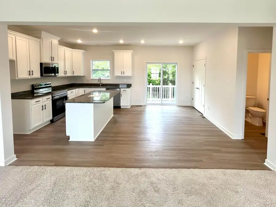 5960 Abernathy Lane, Columbus, OH 43232 - #3