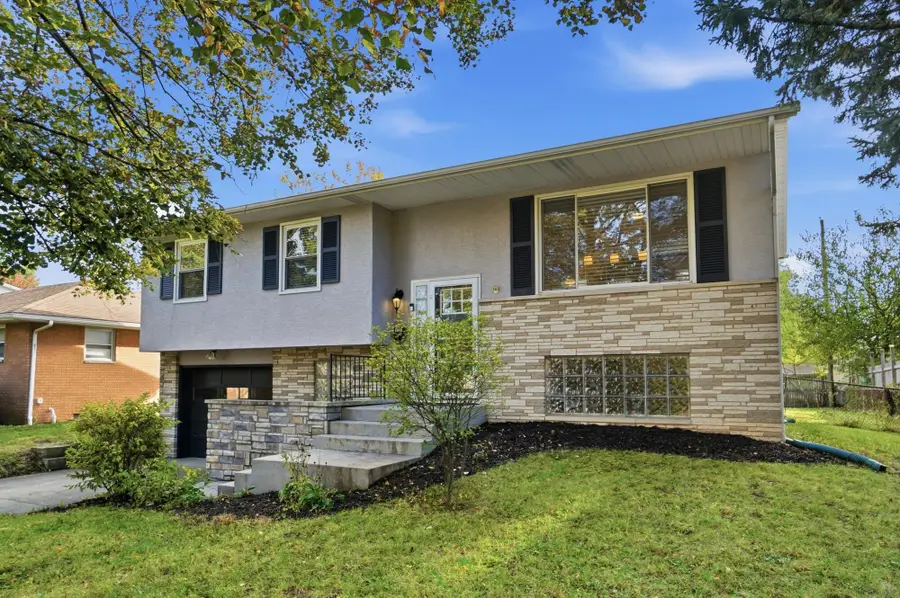 1221 Kildale Square S, Columbus, OH 43229 - #3