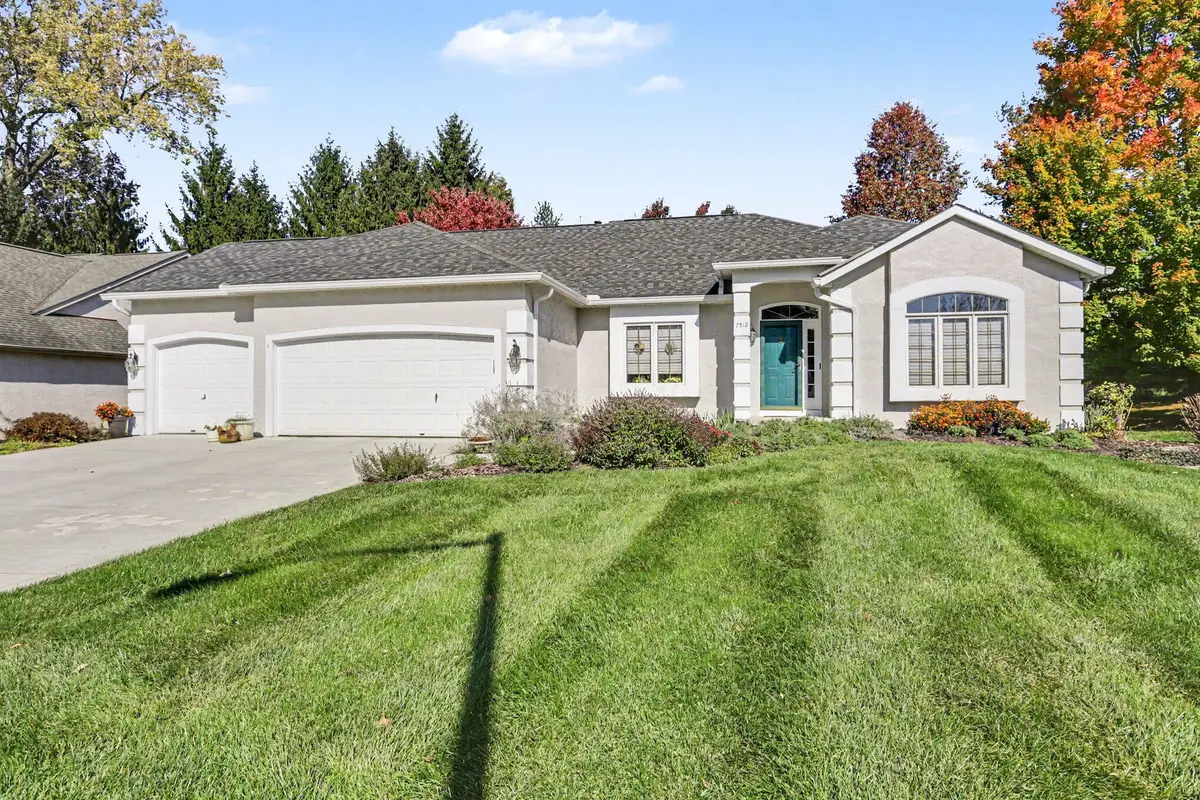 7512 Lismore Drive, Reynoldsburg, OH 43068 - #1