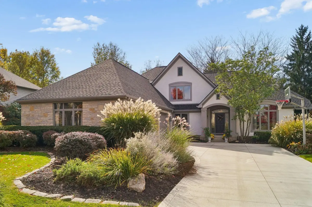 6181 Memorial Drive, Dublin, OH 43017 - #1
