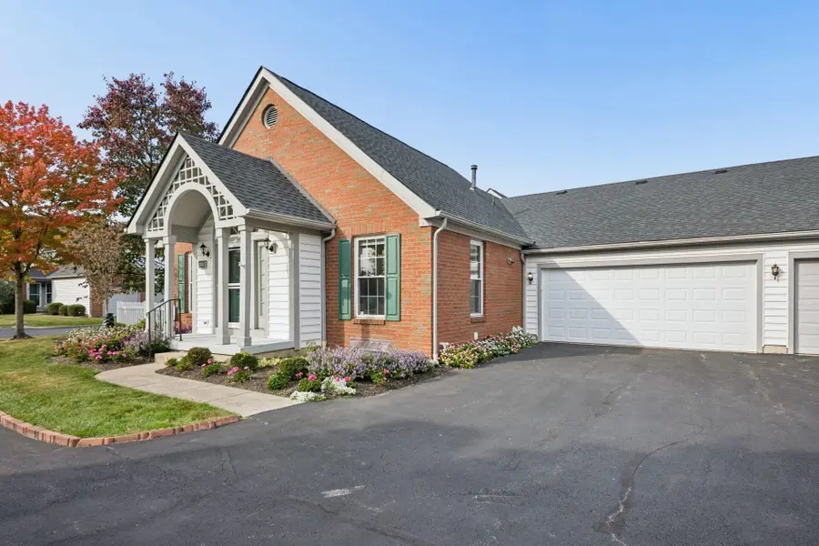 5332 Bethel Park Drive, Columbus, OH 43235 - #2