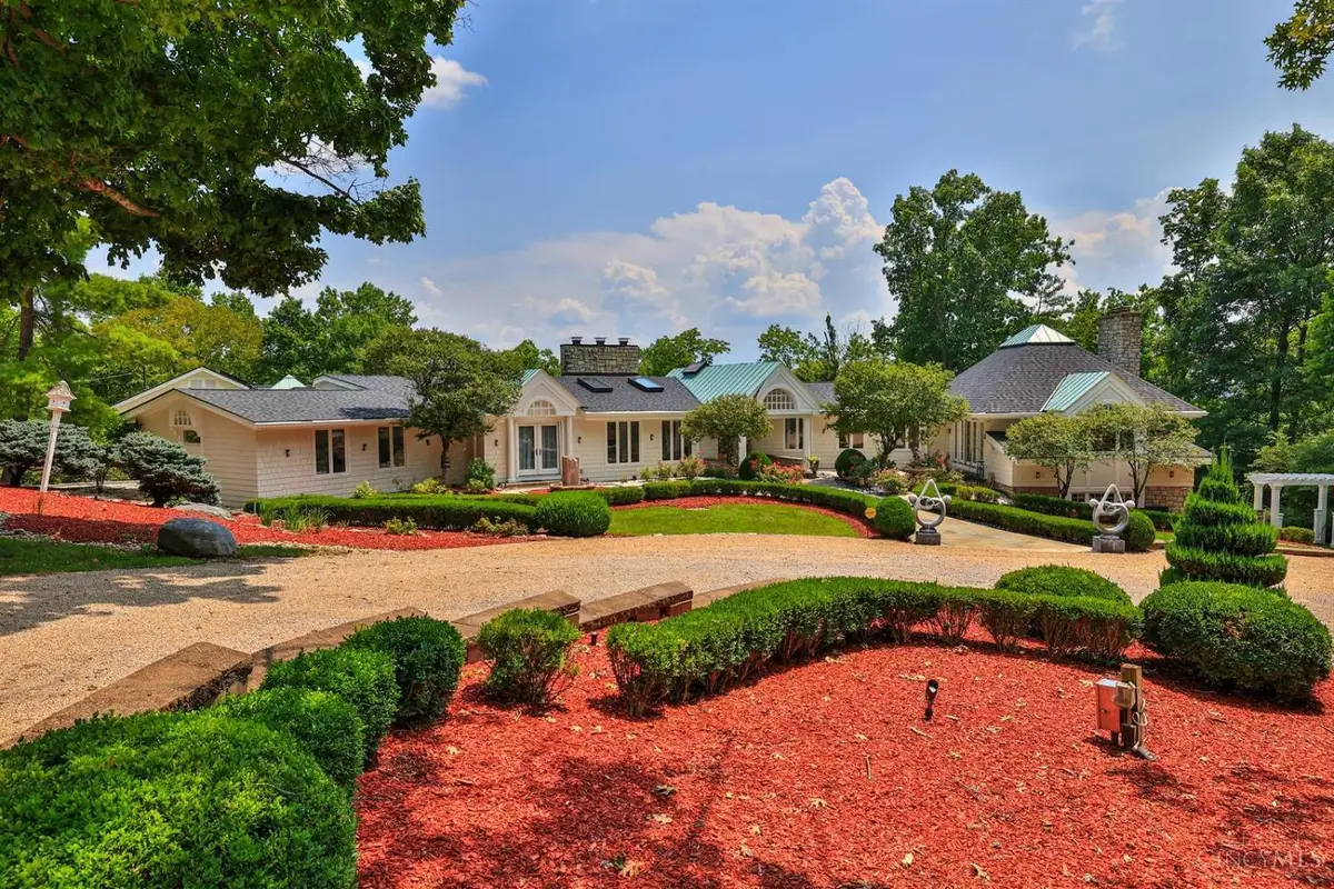 6220 Hawk Ridge Lane, Indian Hill, OH 45243 - Image #1