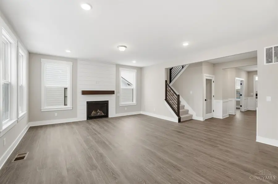 6729 Maverick Drive, West Chester, OH 45069 - Image #2