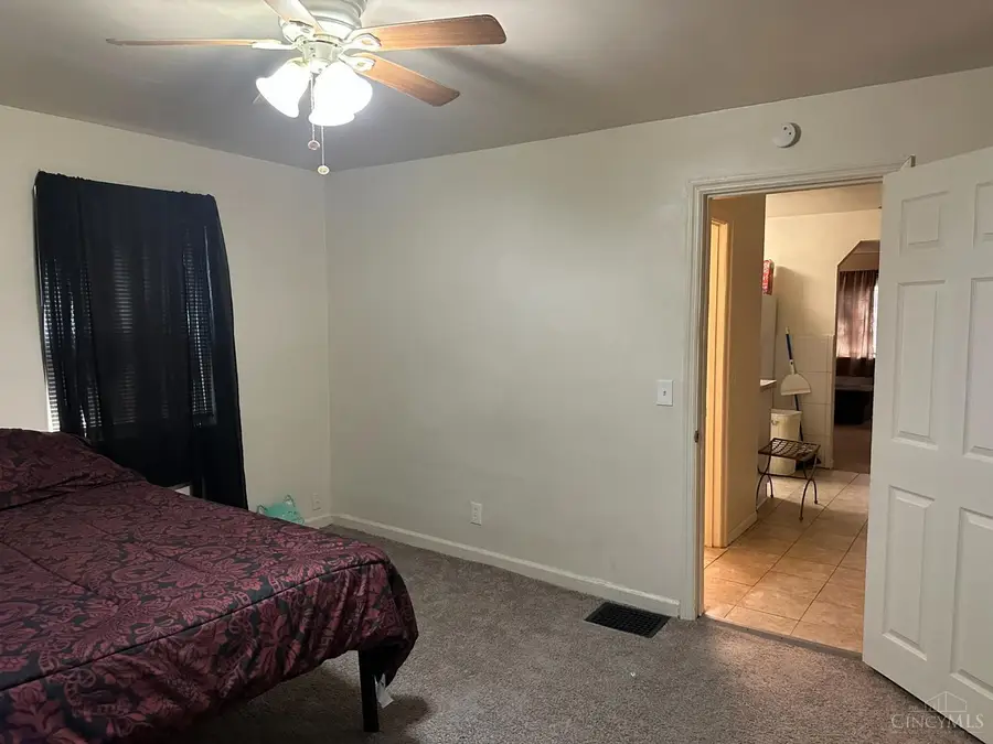 7110 Eastlawn Drive, Cincinnati, OH 45237 - Image #3