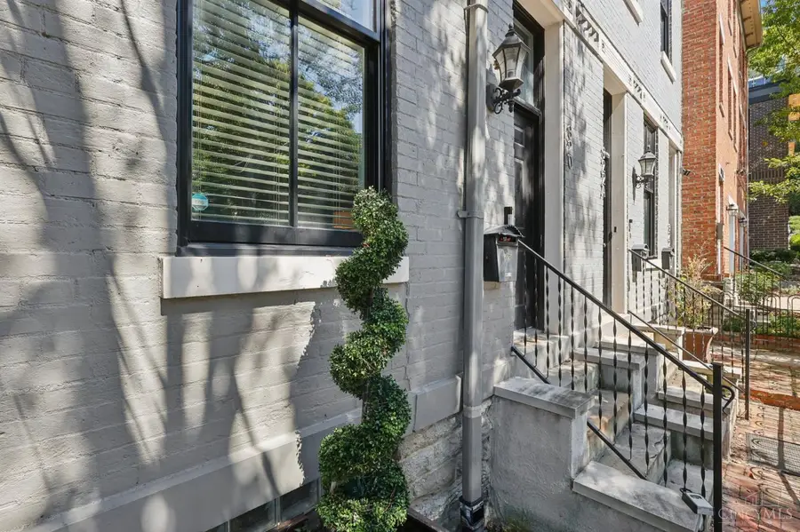 320 Mulberry Street, Cincinnati, OH 45202 - Image #3