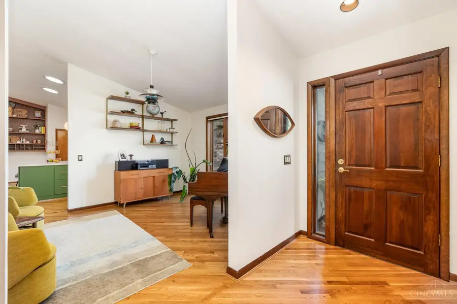 738 Wards Corner Road, Miami Township, OH 45140 - Image #3