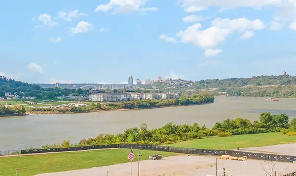 2756 Hoff Avenue, Cincinnati, OH 45202