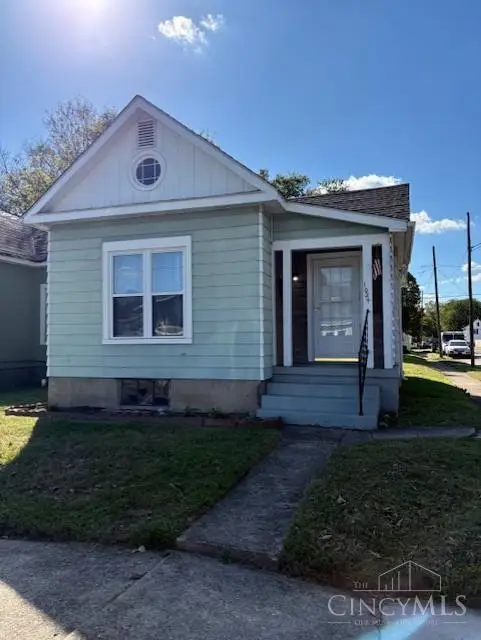1024 Auburn Street, Middletown, OH 45042