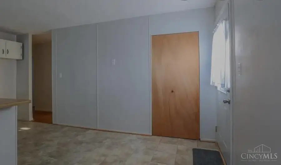 9562 Trafalgar Court, Colerain Township, OH 45251 - Image #2