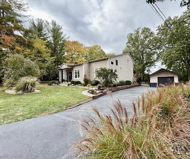 10430 Woodleigh Lane, Evendale, OH 45241 - Image #1