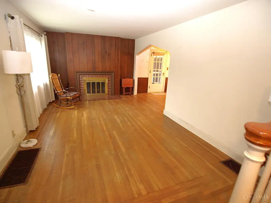 5553 Surrey Avenue, Green Township, OH 45248 - Image #2