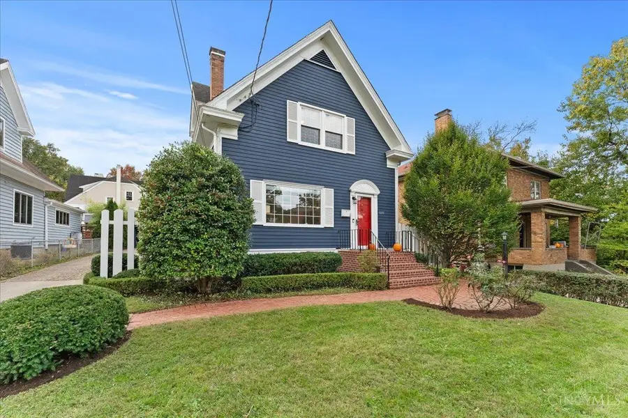 3295 Linwood Avenue, Cincinnati, OH 45226 - Image #2