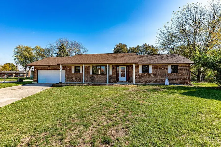 707 Westview Court, Trenton, OH 45067 - Image #2