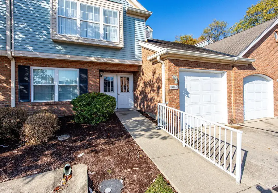 5231 Fox Ridge Drive, Green Township, OH 45248 - Image #2