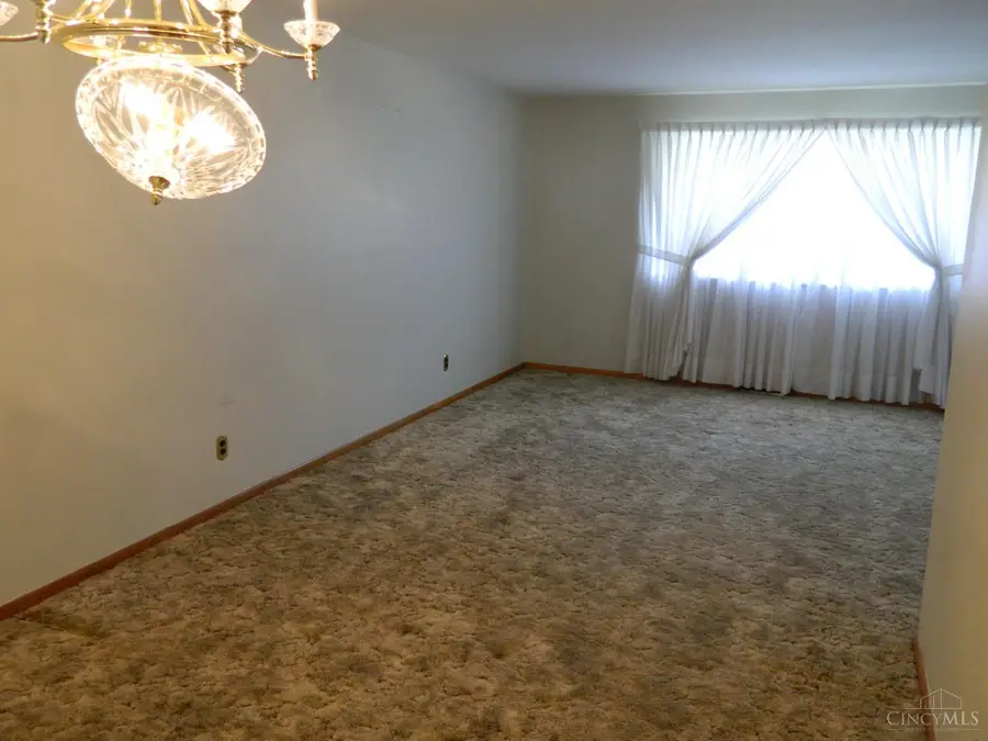 1028 Wesleyan Drive, Fairfield, OH 45014 - Image #2