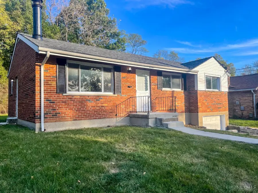 6792 Golfway Drive, Springfield, OH 45239 - Image #2