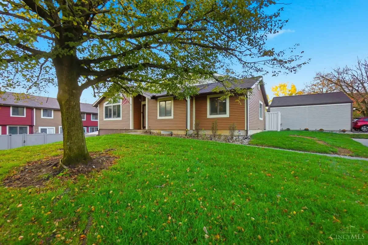 6042 Cinnamon Tree Court, Clayton, OH 45322 - Image #1