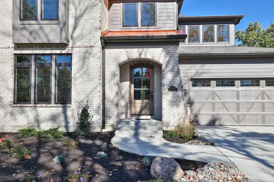 7556 Shawnee Run Road, Madeira, OH 45243 - Image #3