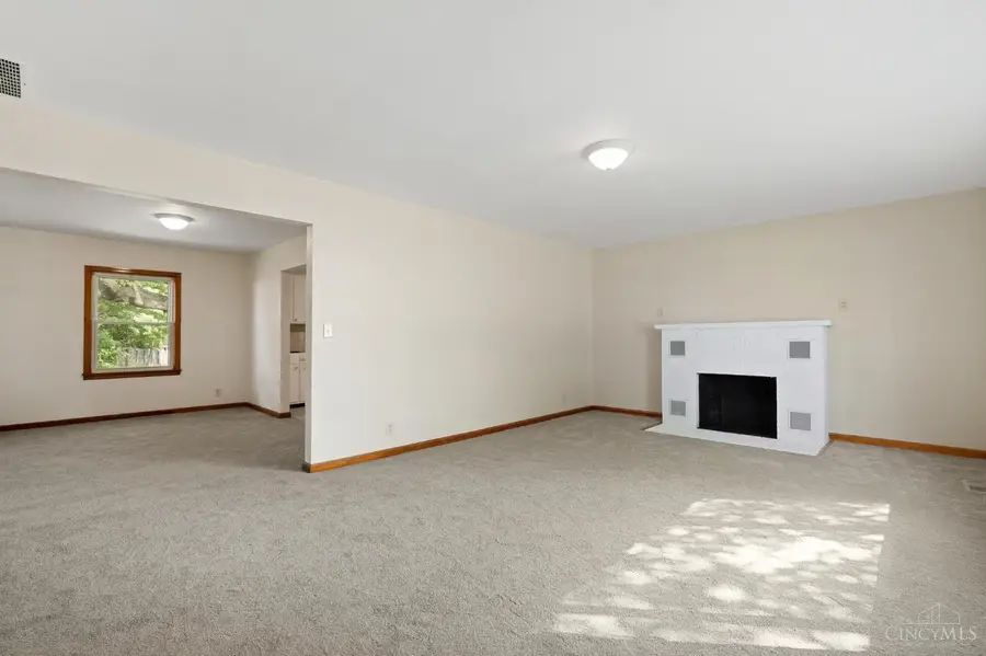 354 Darbyshire Drive, Wilmington, OH 45177 - Image #2