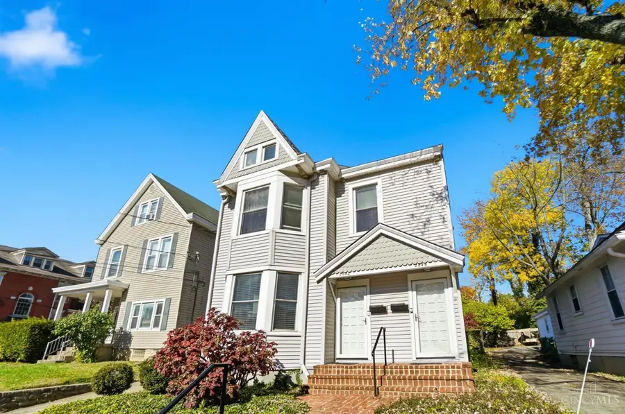 2842 Observatory Avenue, Cincinnati, OH 45208 - Image #2