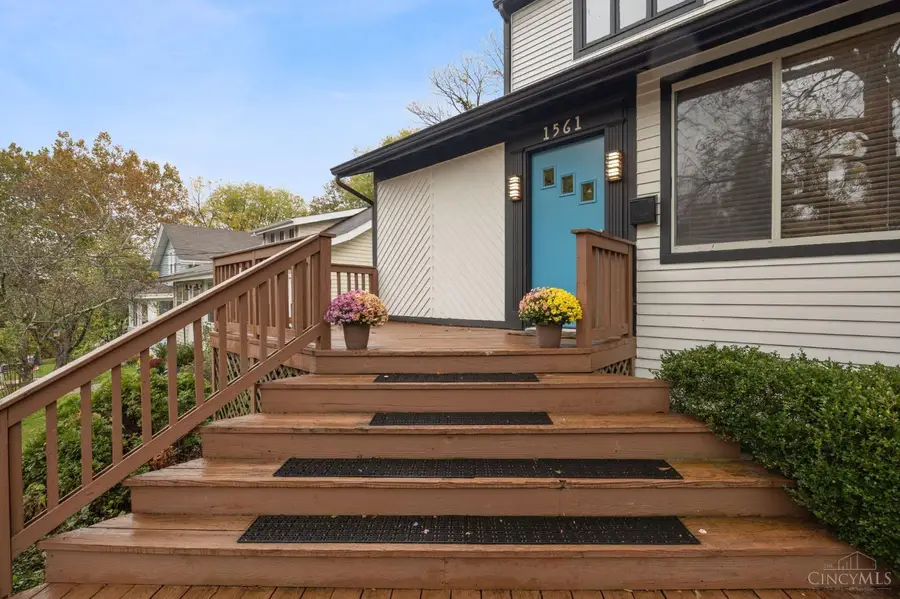 1561 Spring Lawn Avenue, Cincinnati, OH 45223 - Image #3