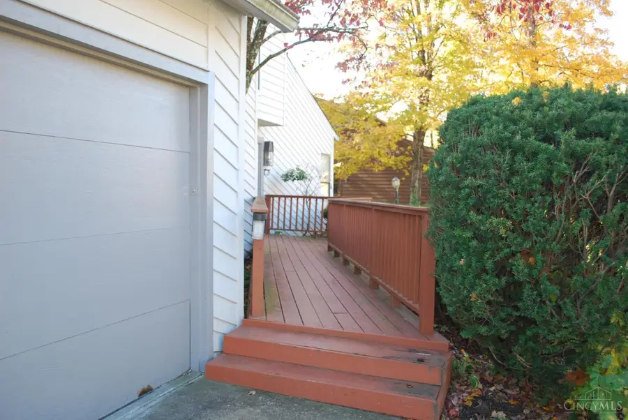 2143 Spinningwheel Lane, Anderson Township, OH 45244 - Image #2