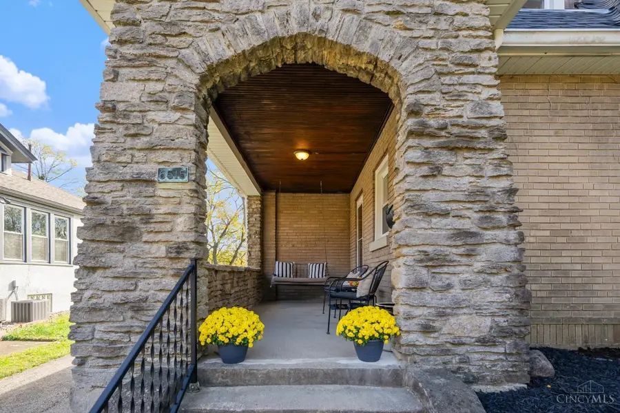 6515 Iris Avenue, Cincinnati, OH 45213 - Image #3