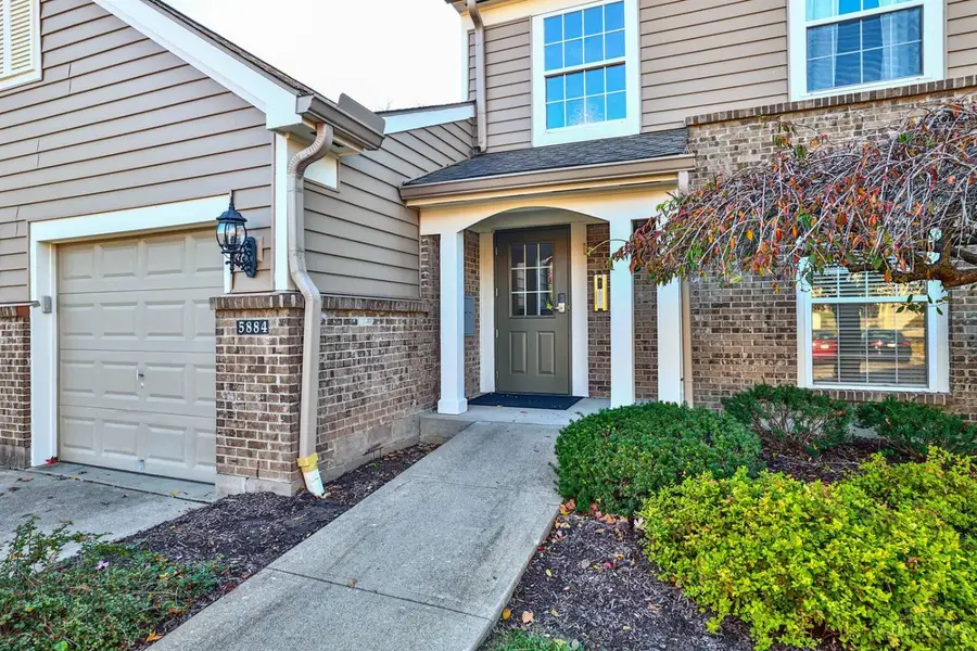 5884 Stonebridge Circle #302, Mulberry, OH 45150 - Image #3