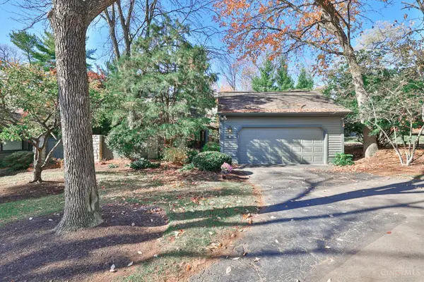 12 Woodcreek Drive, Blue Ash, OH 45241