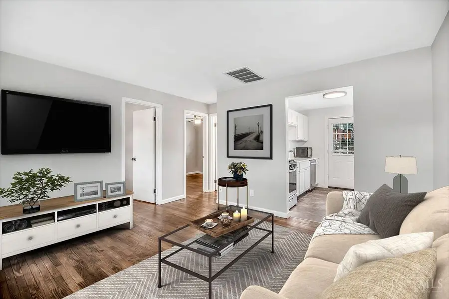 7201 Longfield Drive, Madeira, OH 45243 - Image #3