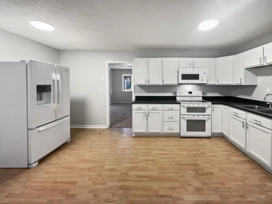 698 Winding Way, Withamsville, OH 45245 - Image #2