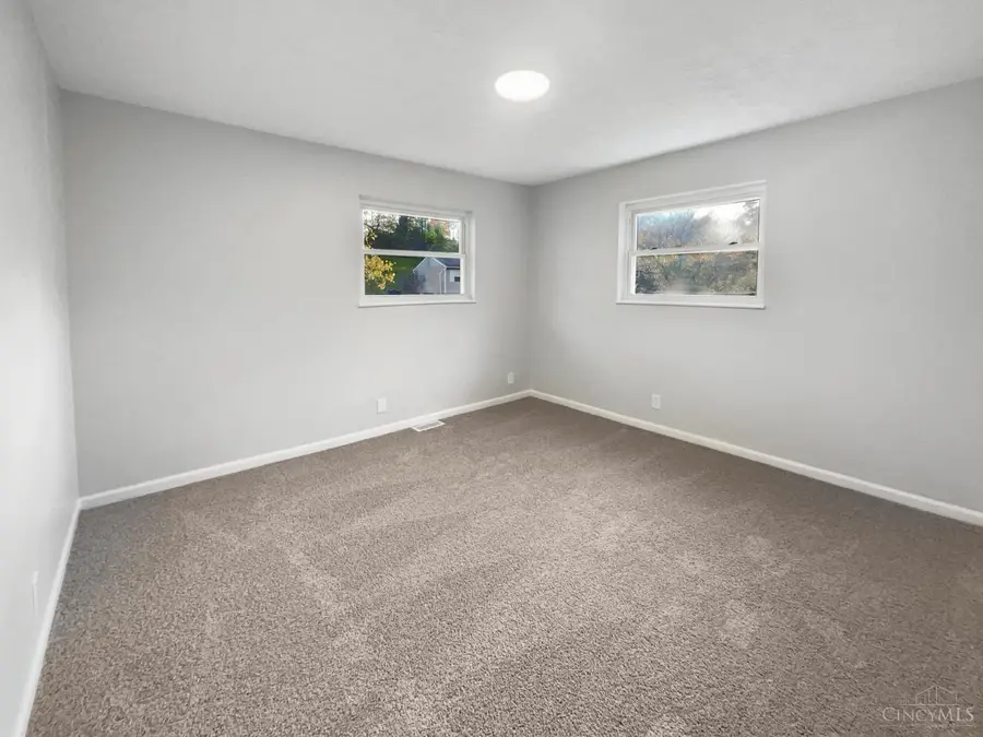 698 Winding Way, Withamsville, OH 45245 - Image #3