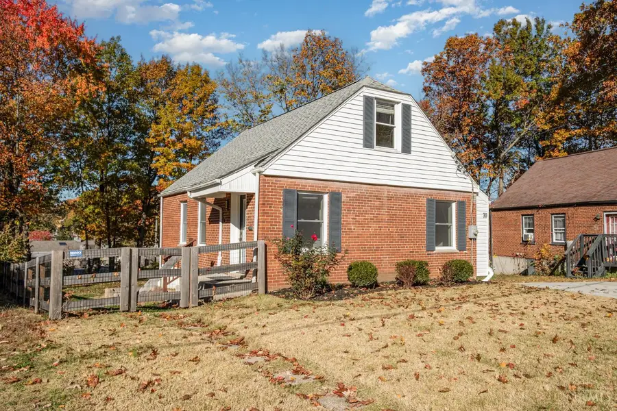 30 Gambier Circle, Greenhills, OH 45218 - Image #3