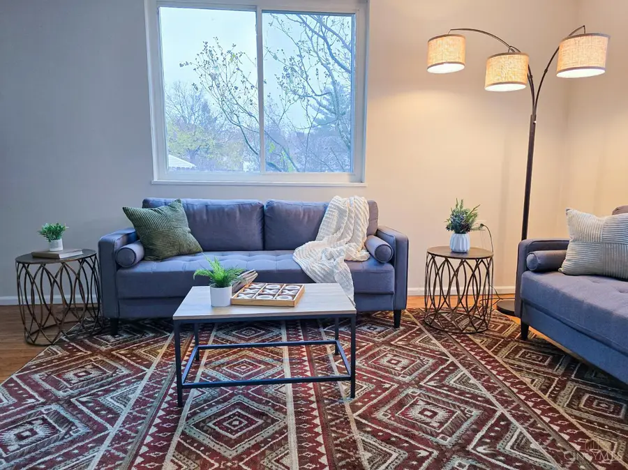 11 Ashby Street, Greenhills, OH 45218 - Image #3