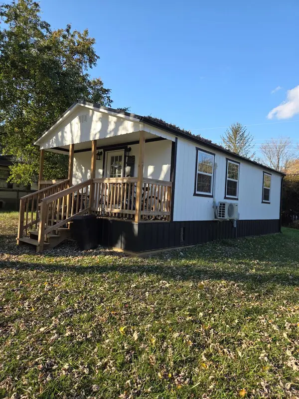 11658 Highland Hills Drive, Hillsboro, OH 45133