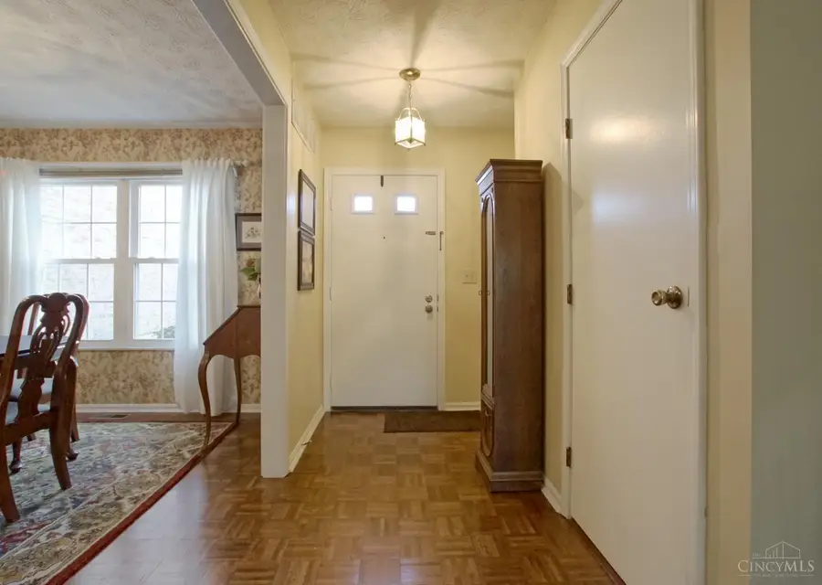 126 Chapel Hill Drive, Fairfield, OH 45014 - Image #2