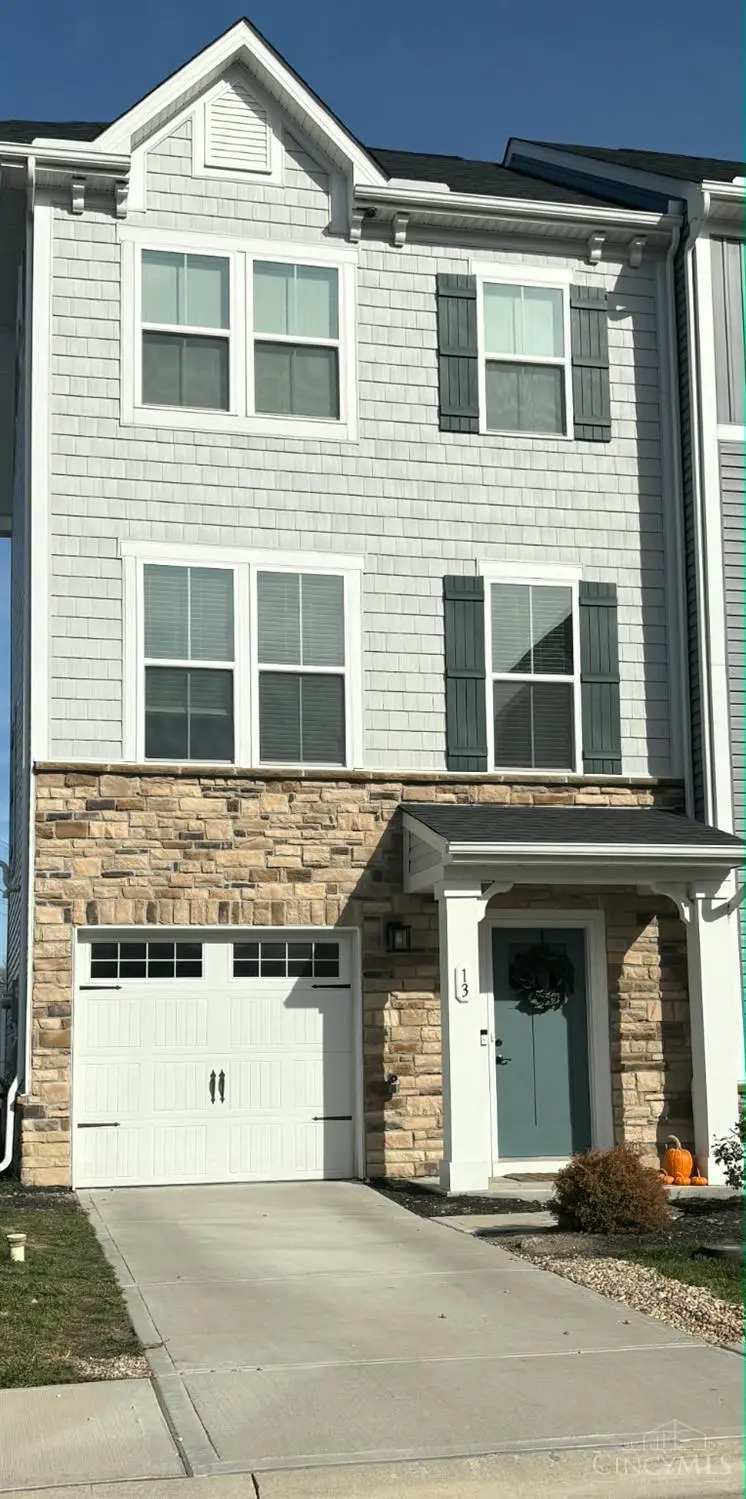 13 Wentworth Lane, Deer Park, OH 45236 - Image #1