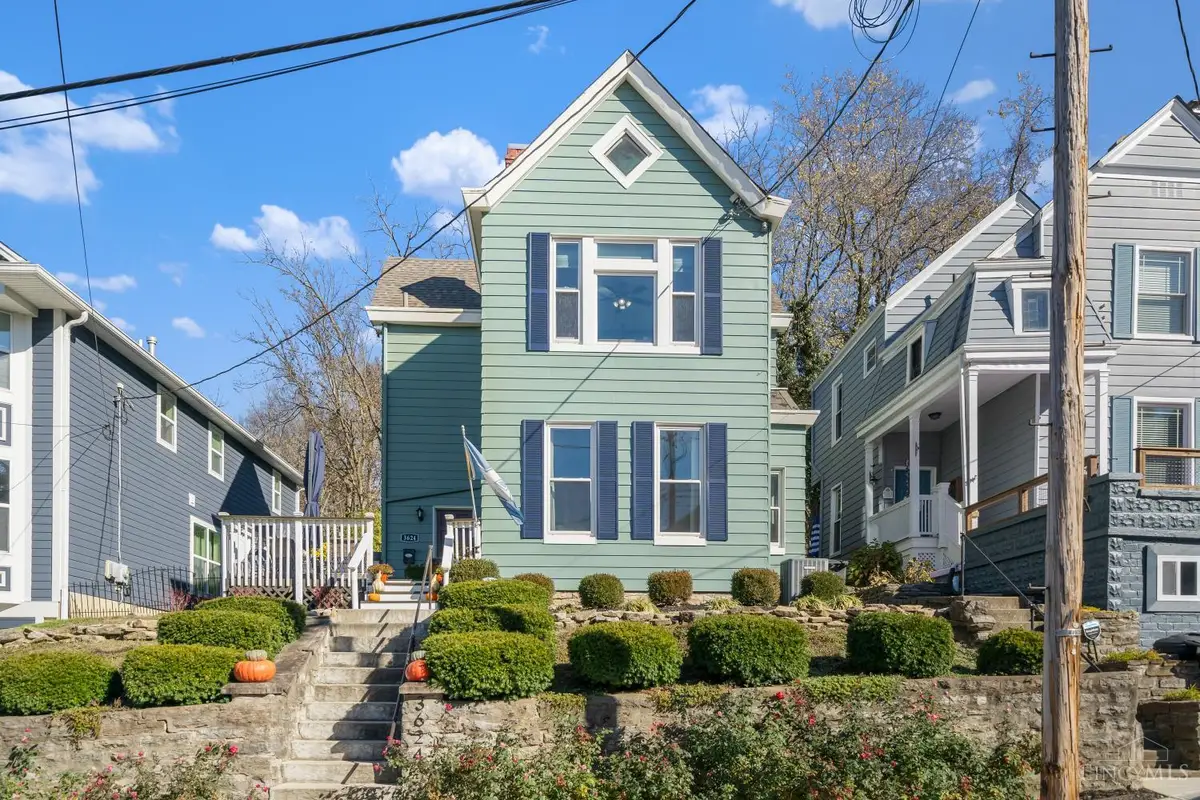 3624 Woodbridge Place, Cincinnati, OH 45226 - Image #1