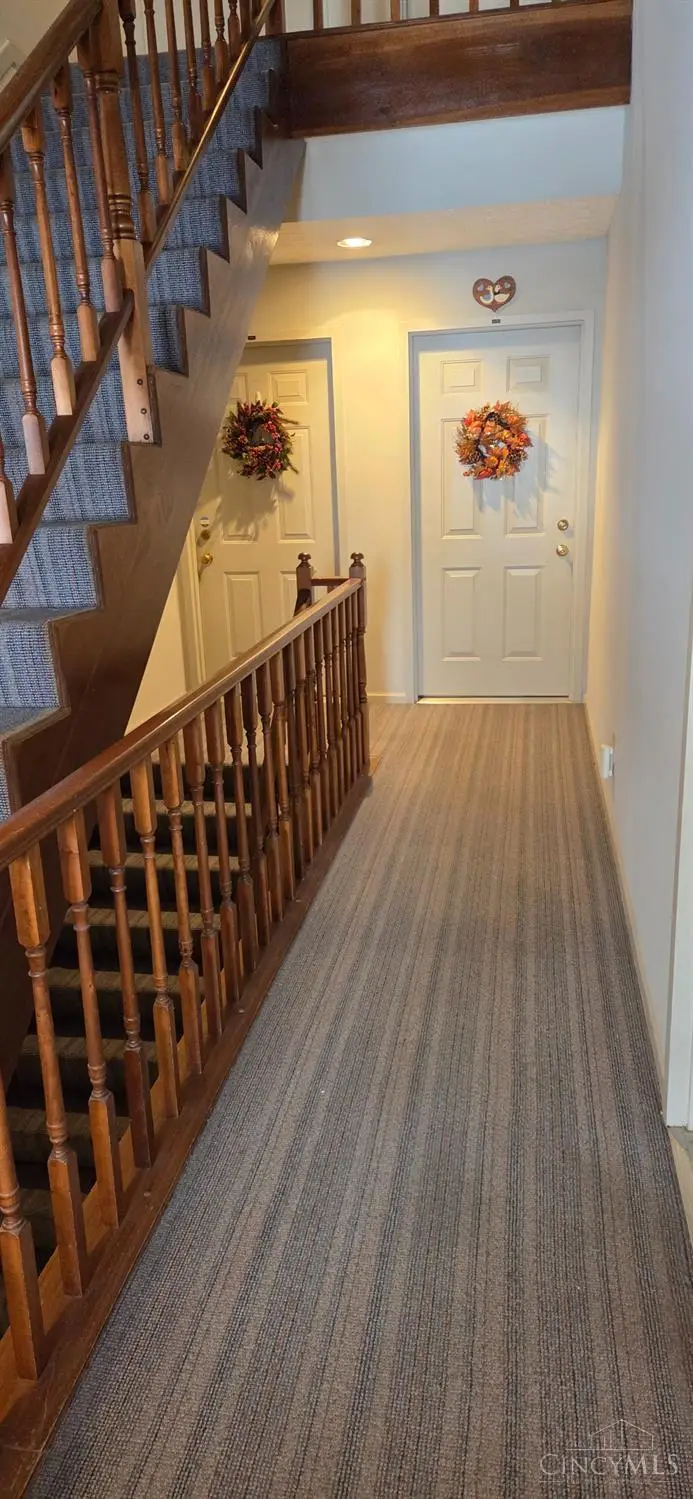 5153 Scarsdale Cove, Green Township, OH 45248 - Image #3