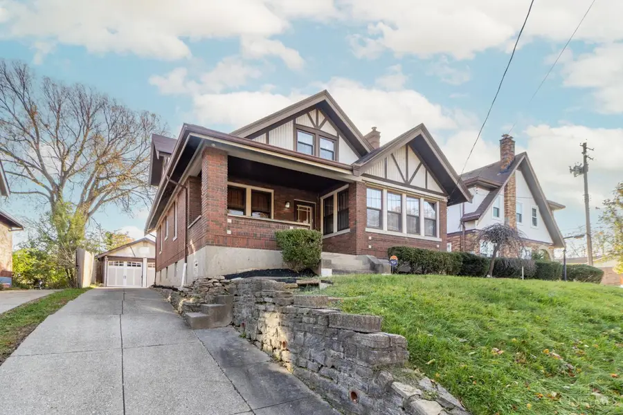 2906 Woodrow Avenue, Cincinnati, OH 45211 - Image #2