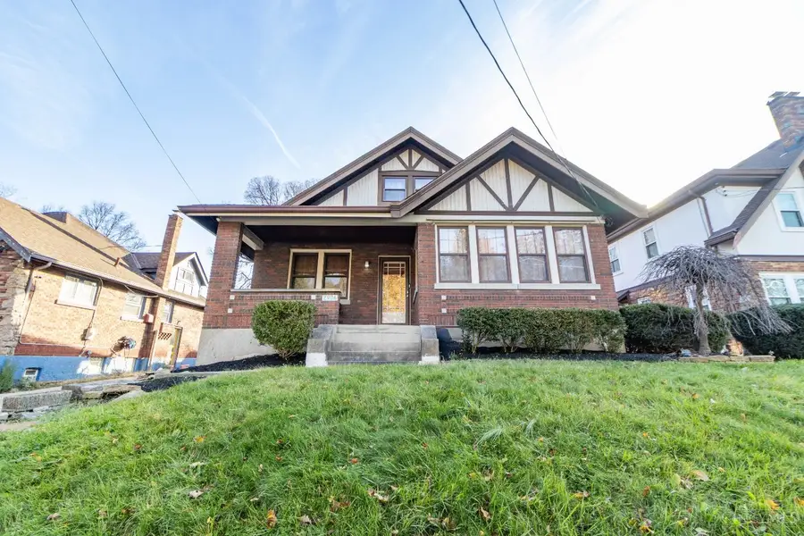 2906 Woodrow Avenue, Cincinnati, OH 45211 - Image #3